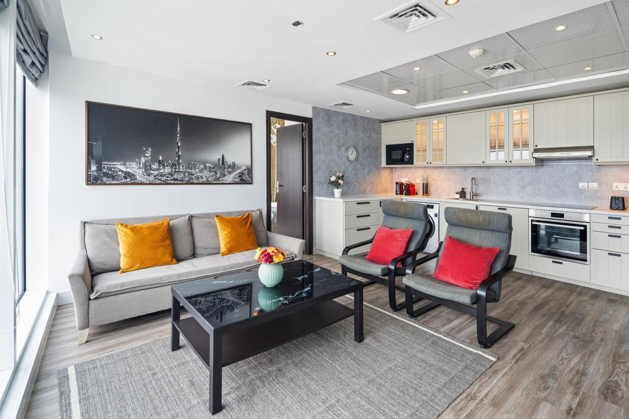 Modern & Spacious 2-Bed Condo With Panoramic Lake Views, Dual Balconies, Steps From Dubai Jlt Metro By "La Buena Vida Holiday Homes" Экстерьер фото