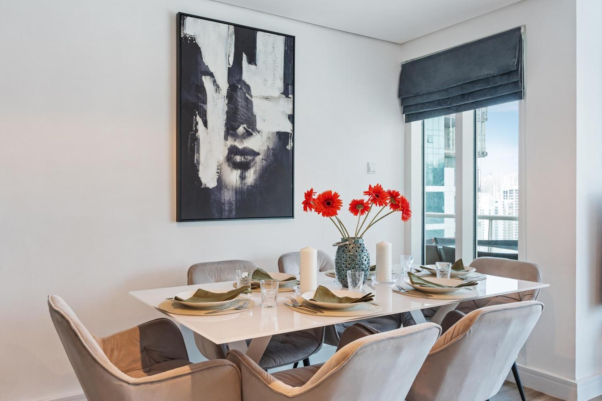 Modern & Spacious 2-Bed Condo With Panoramic Lake Views, Dual Balconies, Steps From Dubai Jlt Metro By "La Buena Vida Holiday Homes" Экстерьер фото